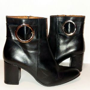Marroqui Sanchez Black Leather Ankle Boots